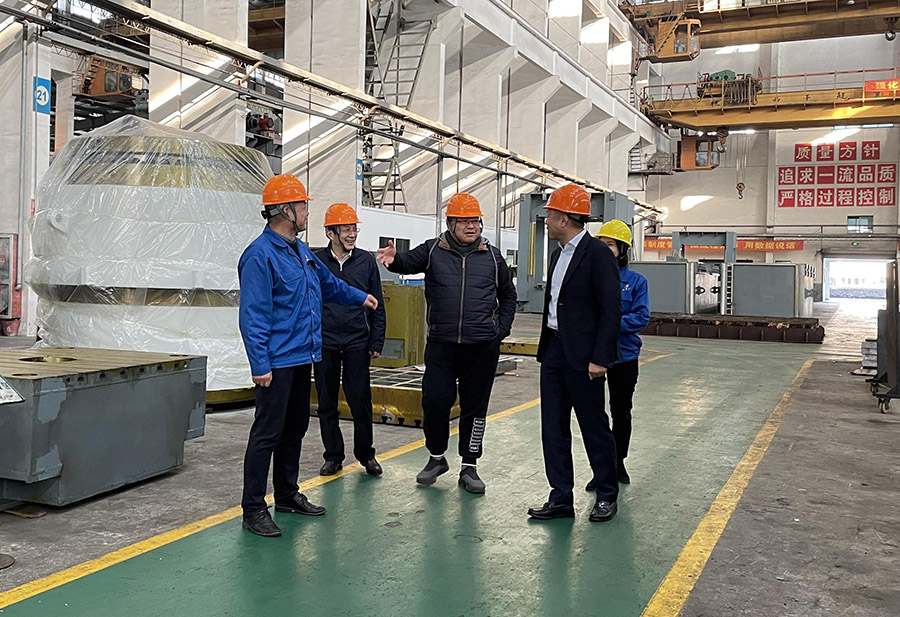 【291】市工商聯(lián)黨組書記王楓、浙江科技學(xué)院機械與汽車學(xué)院院長張云等嘉賓來電滾筒公司參觀考察.jpg